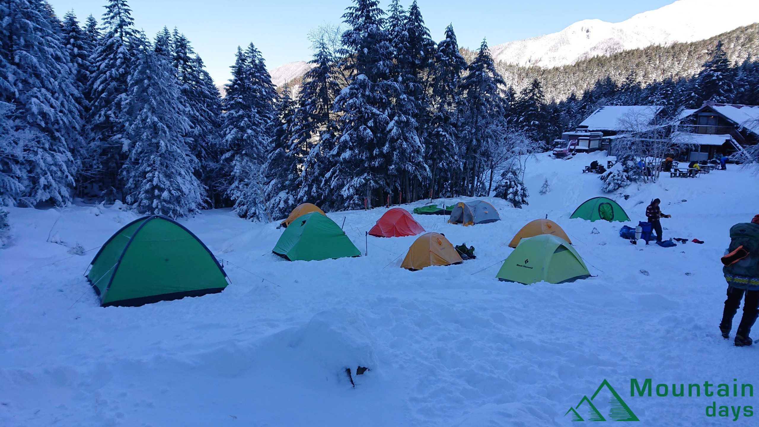 雪山でもテント泊 気軽に始めるテント泊をご紹介 雪山登山初心者のための雪山登山ガイド Mountain Days